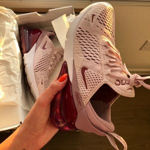 Nike Women’s Air Mac 270s - Size 8